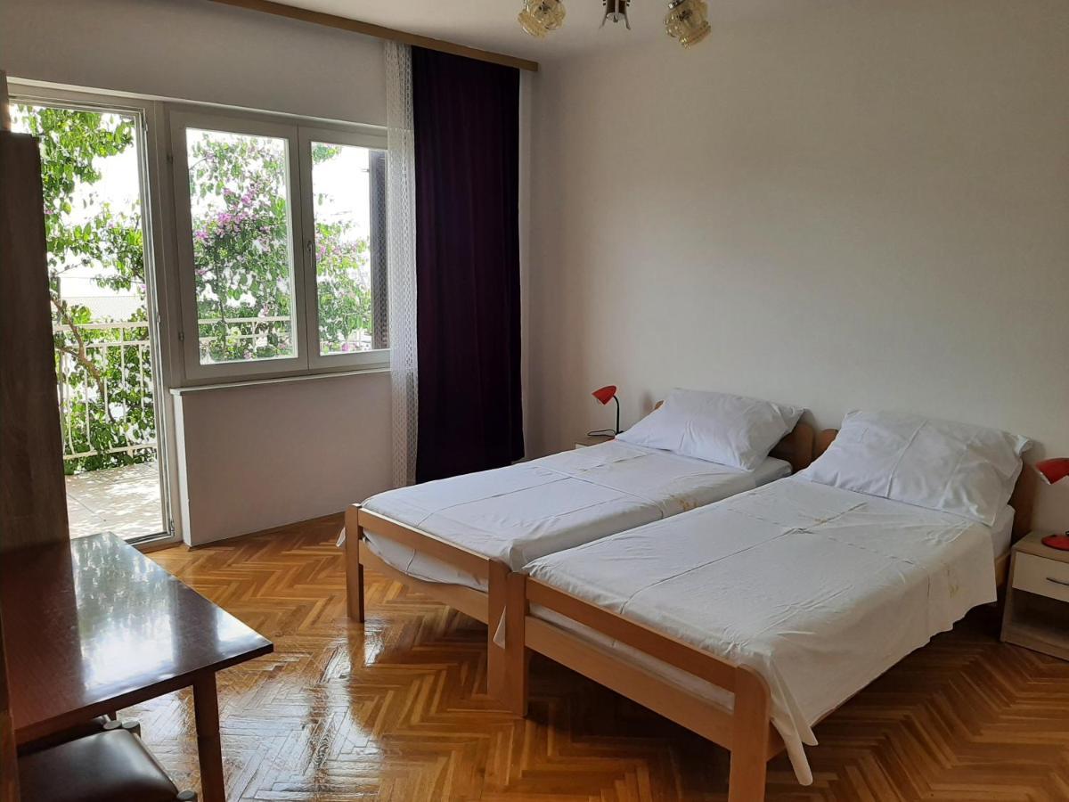 Apartments Tina Omiš Eksteriør bilde