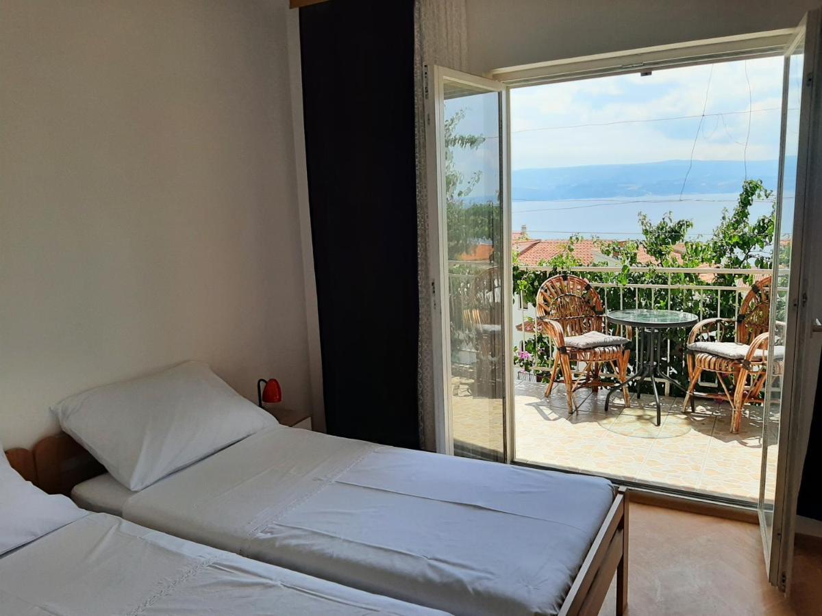 Apartments Tina Omiš Eksteriør bilde