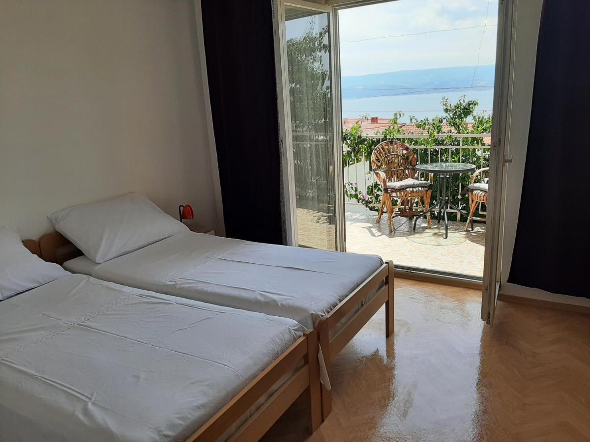 Apartments Tina Omiš Eksteriør bilde