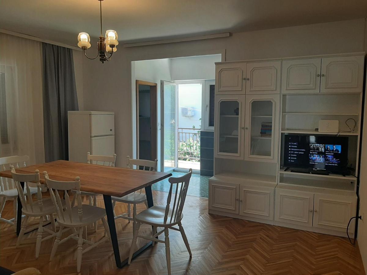 Apartments Tina Omiš Eksteriør bilde