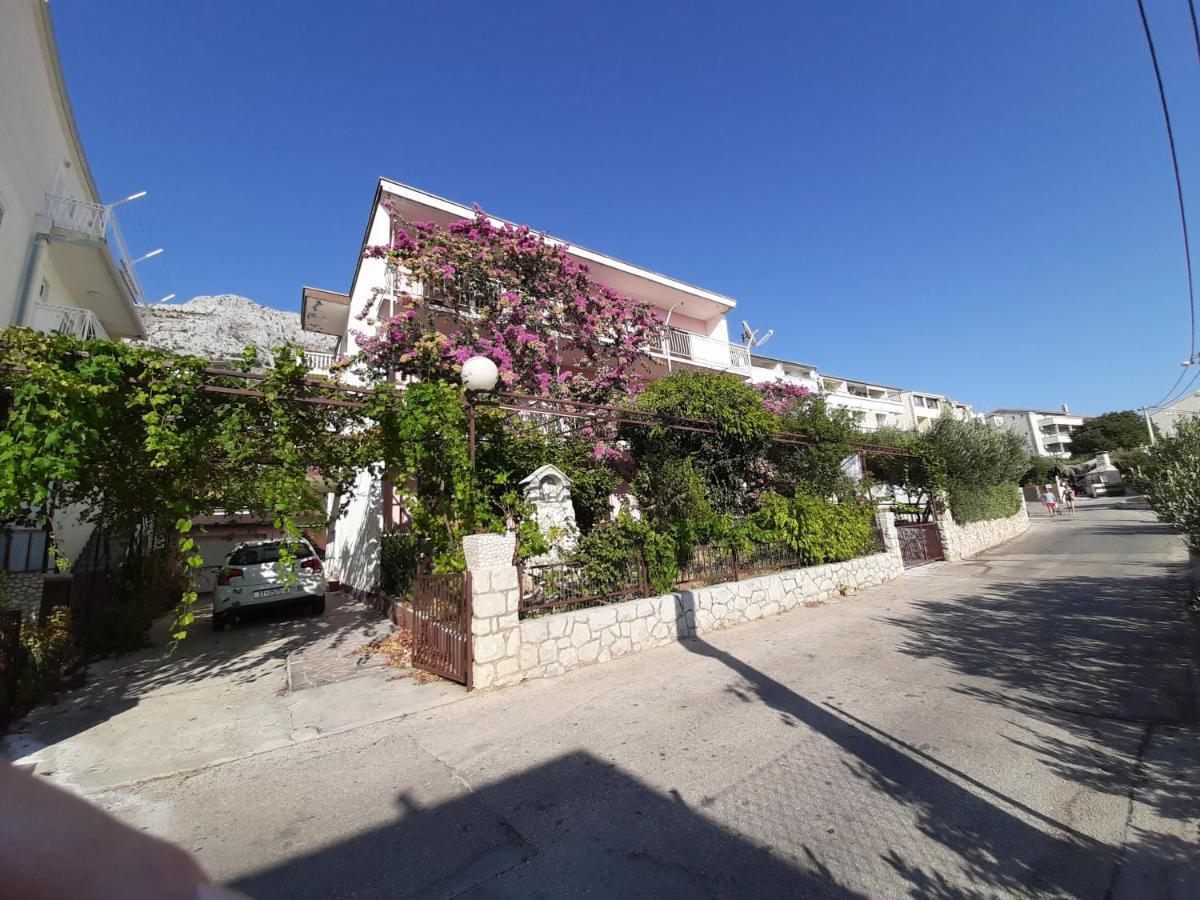 Apartments Tina Omiš Eksteriør bilde
