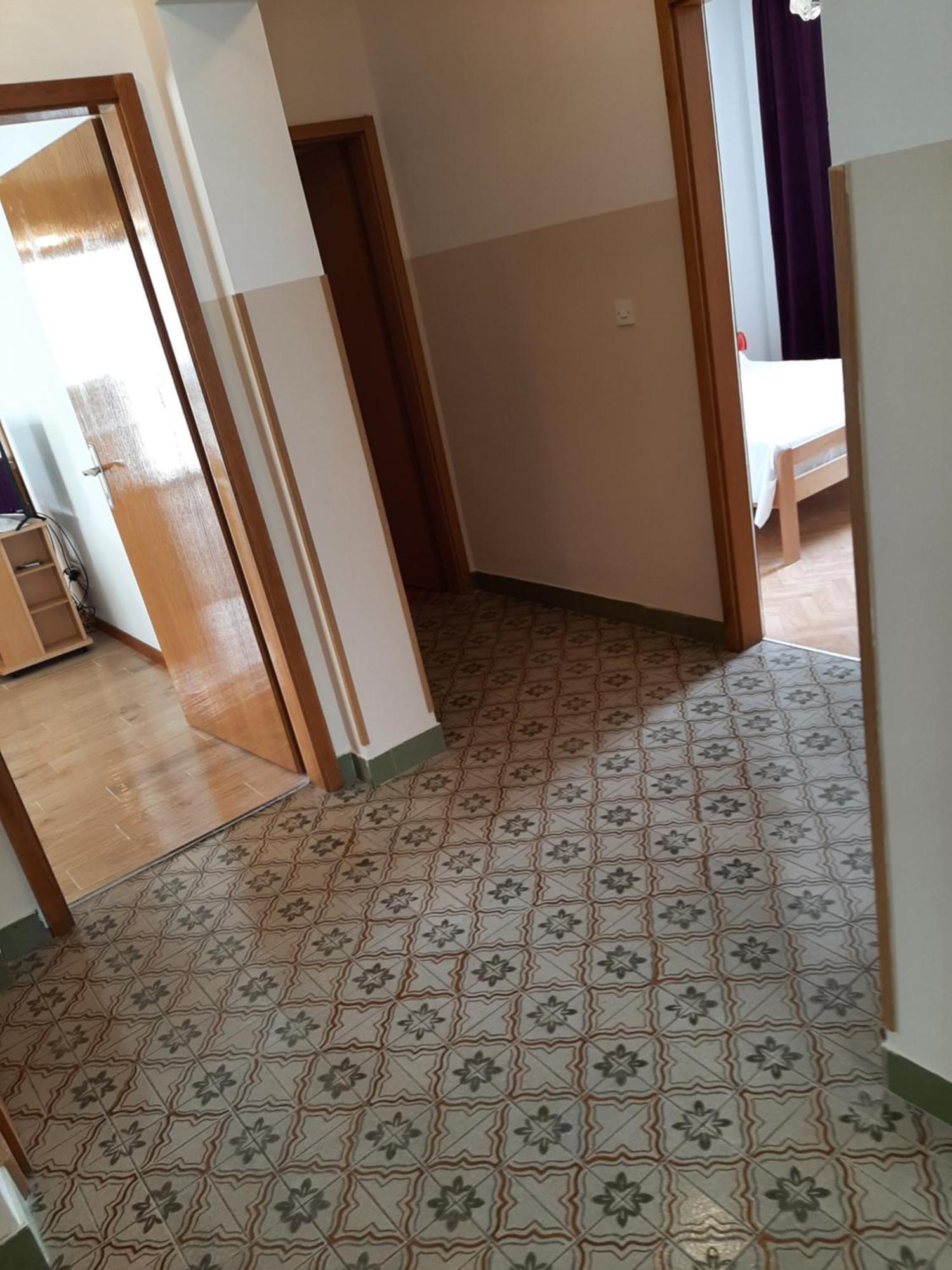 Apartments Tina Omiš Rom bilde